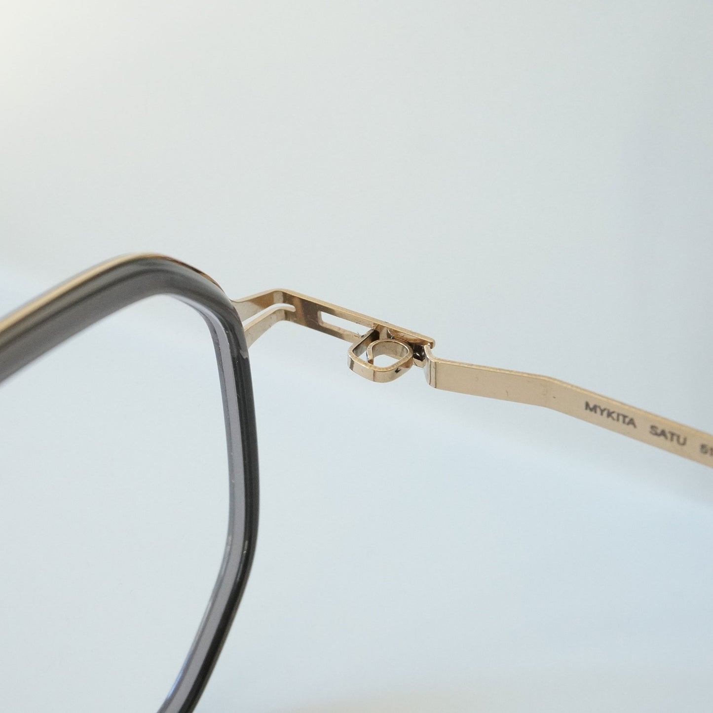 SATU (CHAMPAGNE GOLD/CLEAR ASH)