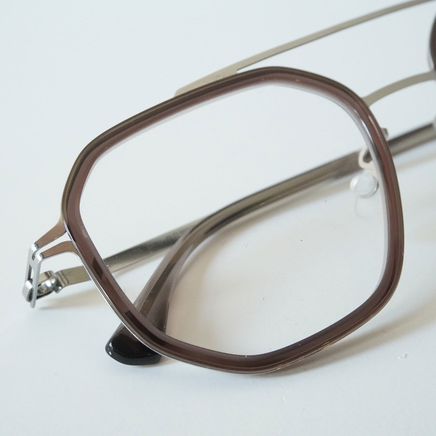 SATU (SHINY SILVER/MAROON)