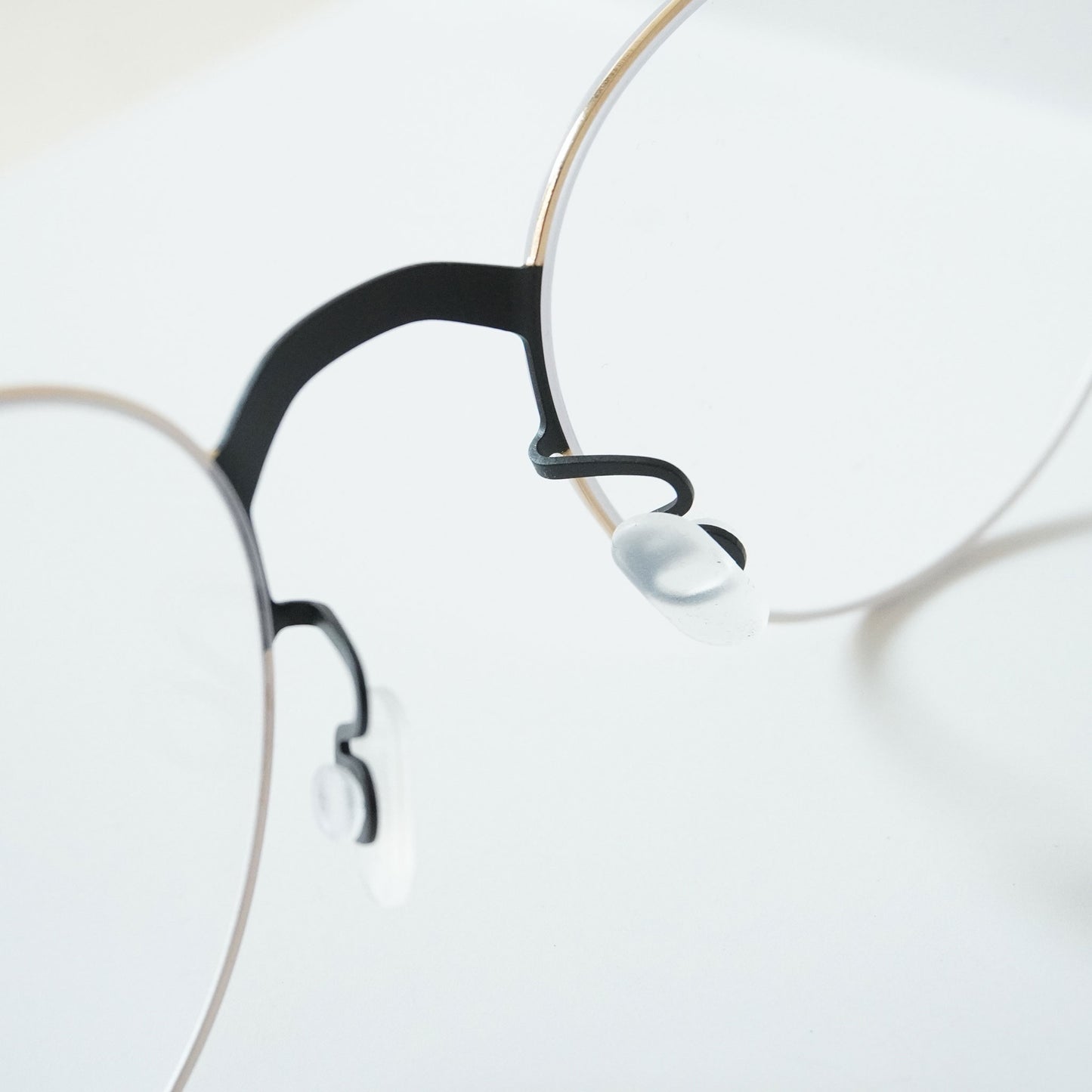 SELBY (BLACK/GLOSSY GOLD)