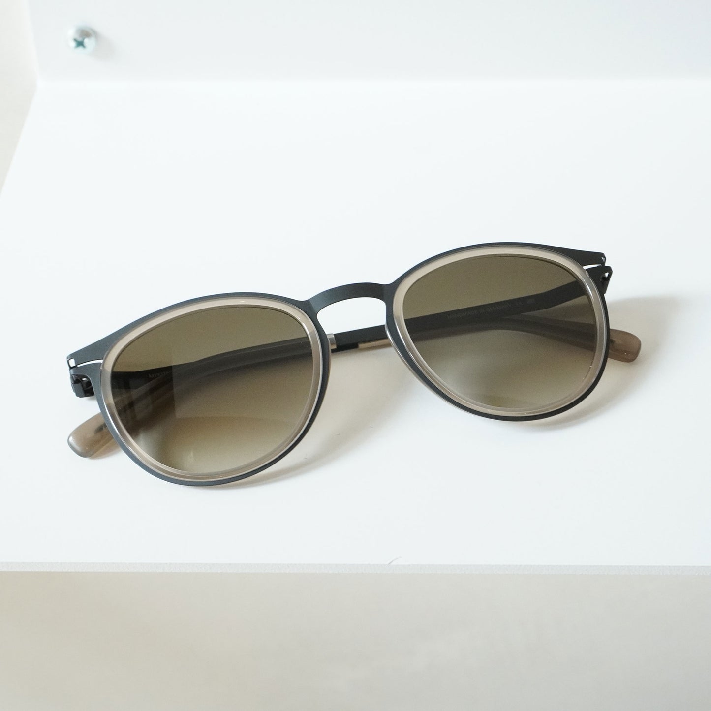 SIWA (BLACK/TAUPE RAWBROWN GRADIENT)