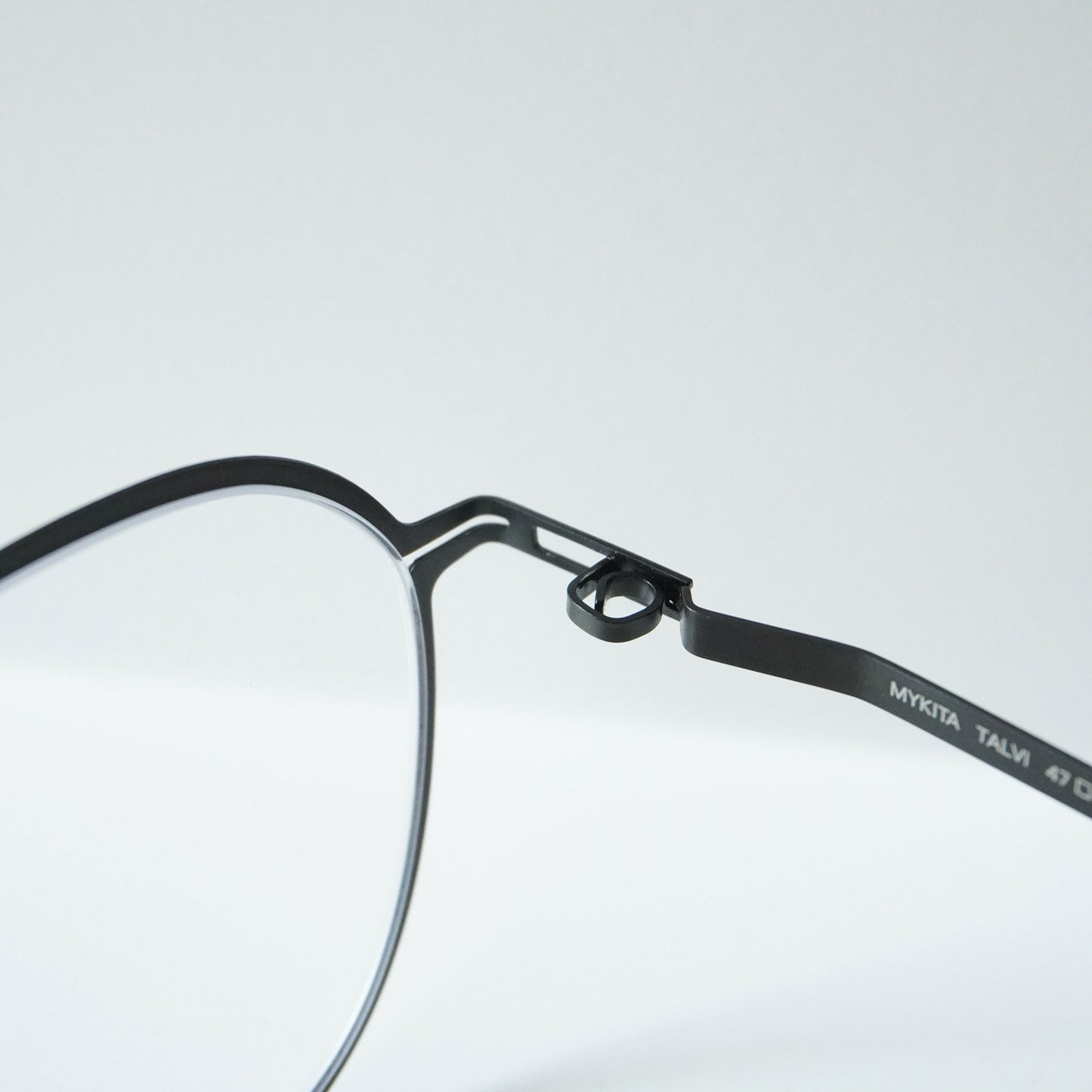 TALVI (MAT BLACK)