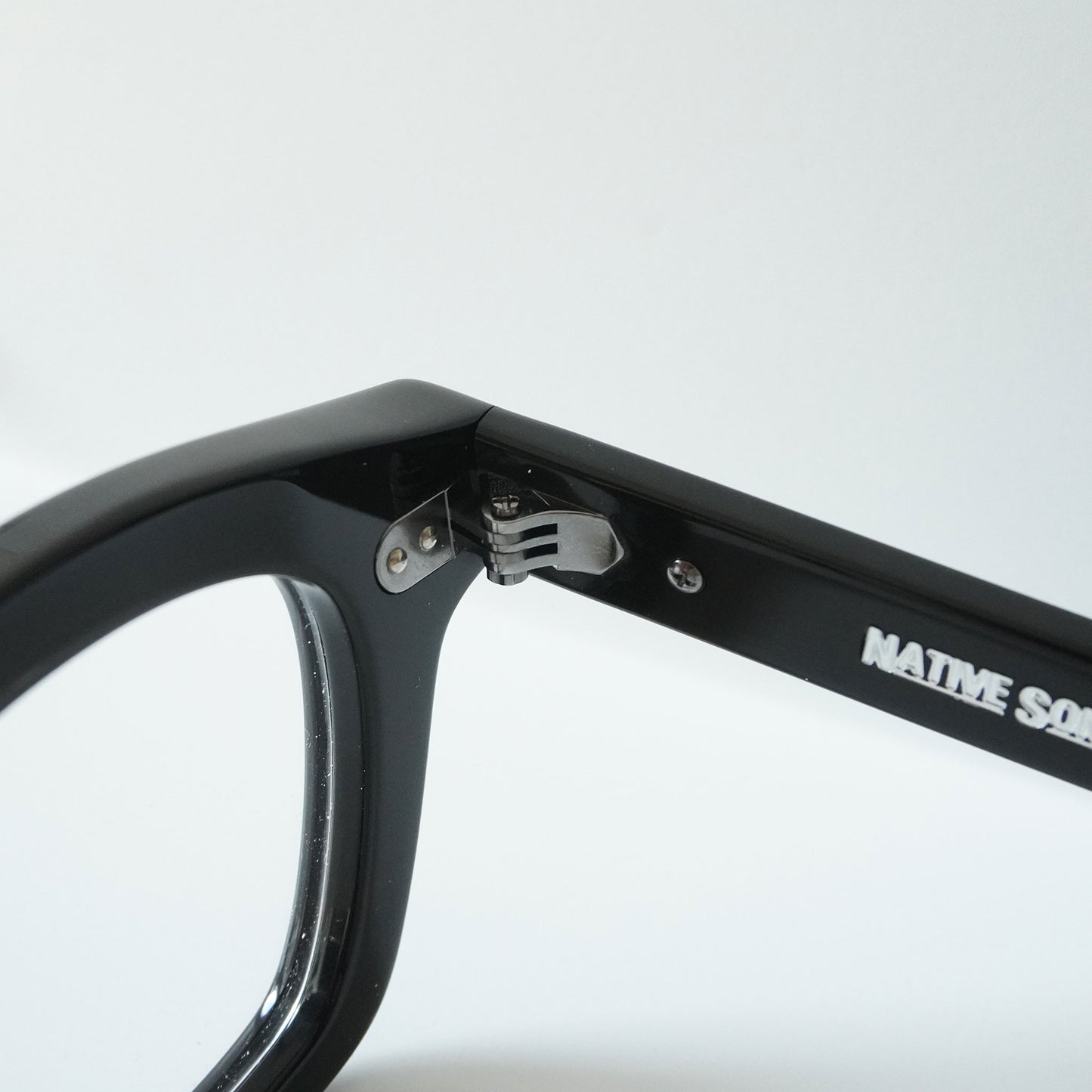 DUFFY (BLACK CRYSTAL)