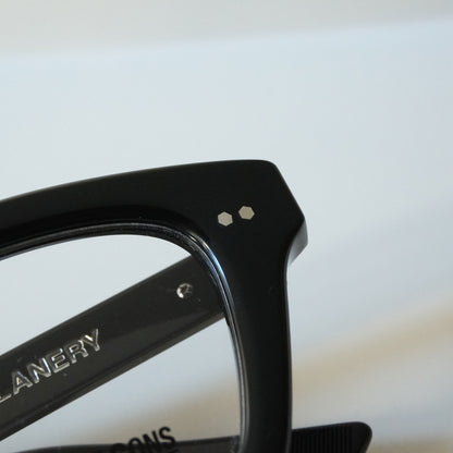 FLANERY (BLACK CRYSTAL)