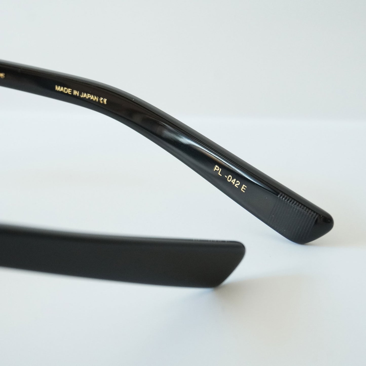 GUERRERO 48 (BLACK)