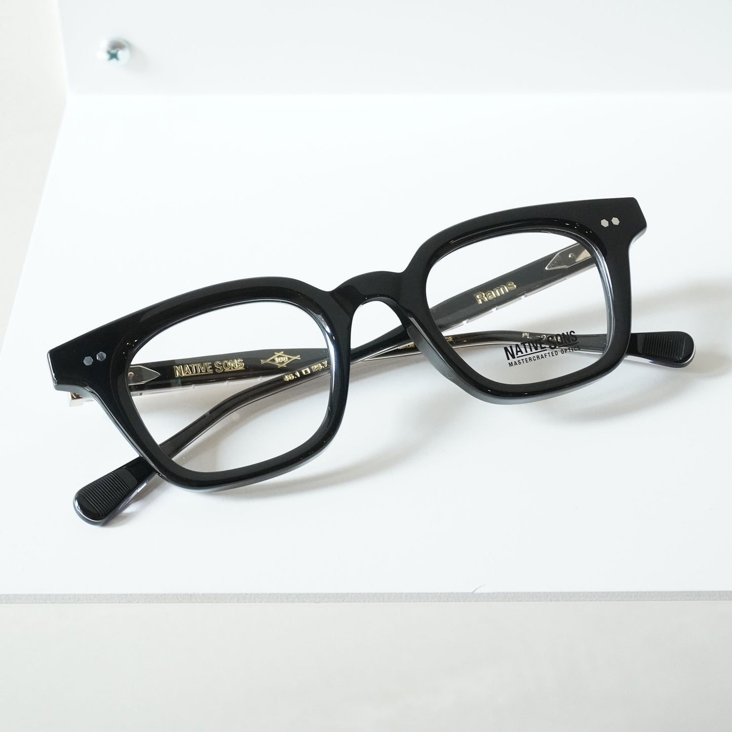 RAMS (BLACK)