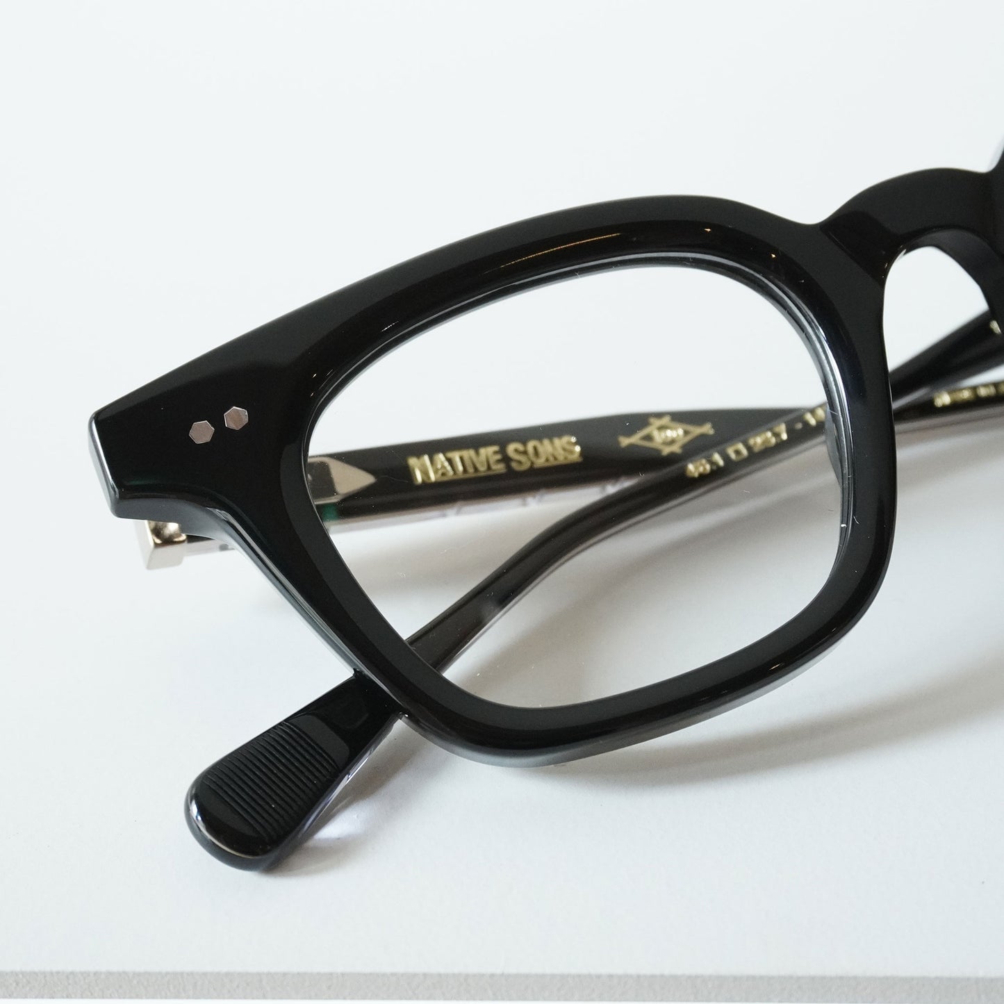 RAMS (BLACK)