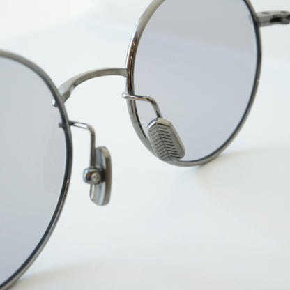 SEEGER (ANTIQUE SILVER)