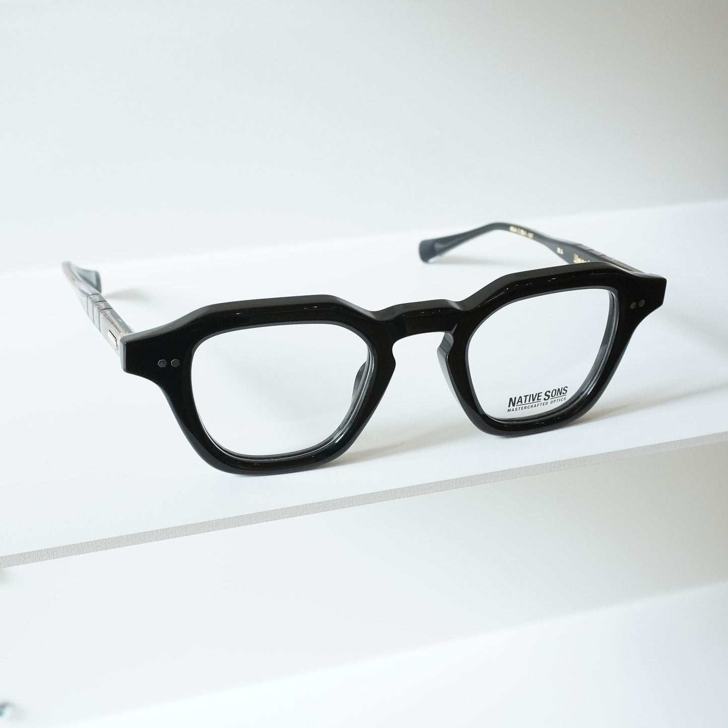 USONIA (BLACK)