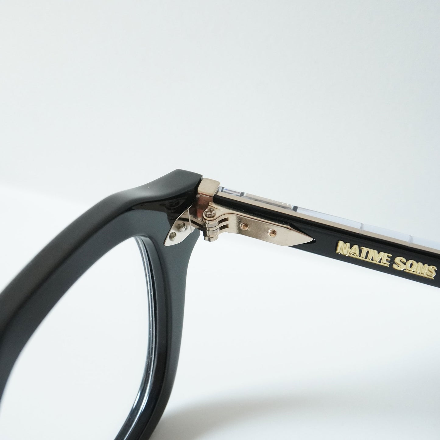 USONIA (BLACK)
