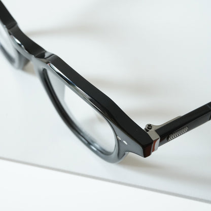 USONIA (BLACK CRYSTAL)