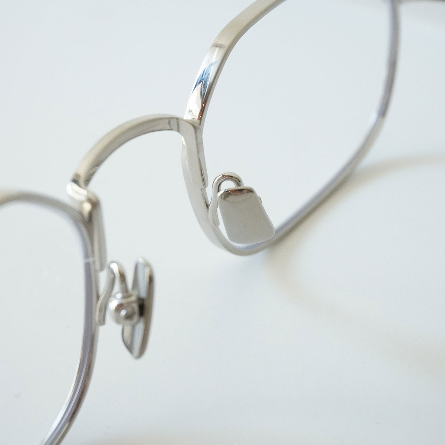 AKIRA (BRUSHED SILVER)
