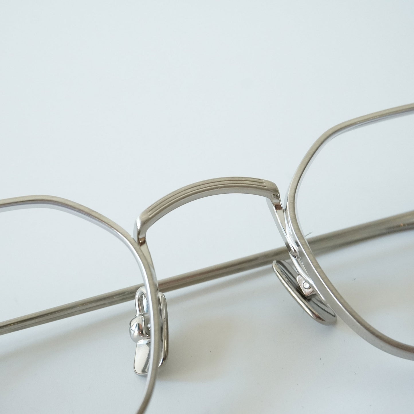 AKIRA (BRUSHED SILVER)