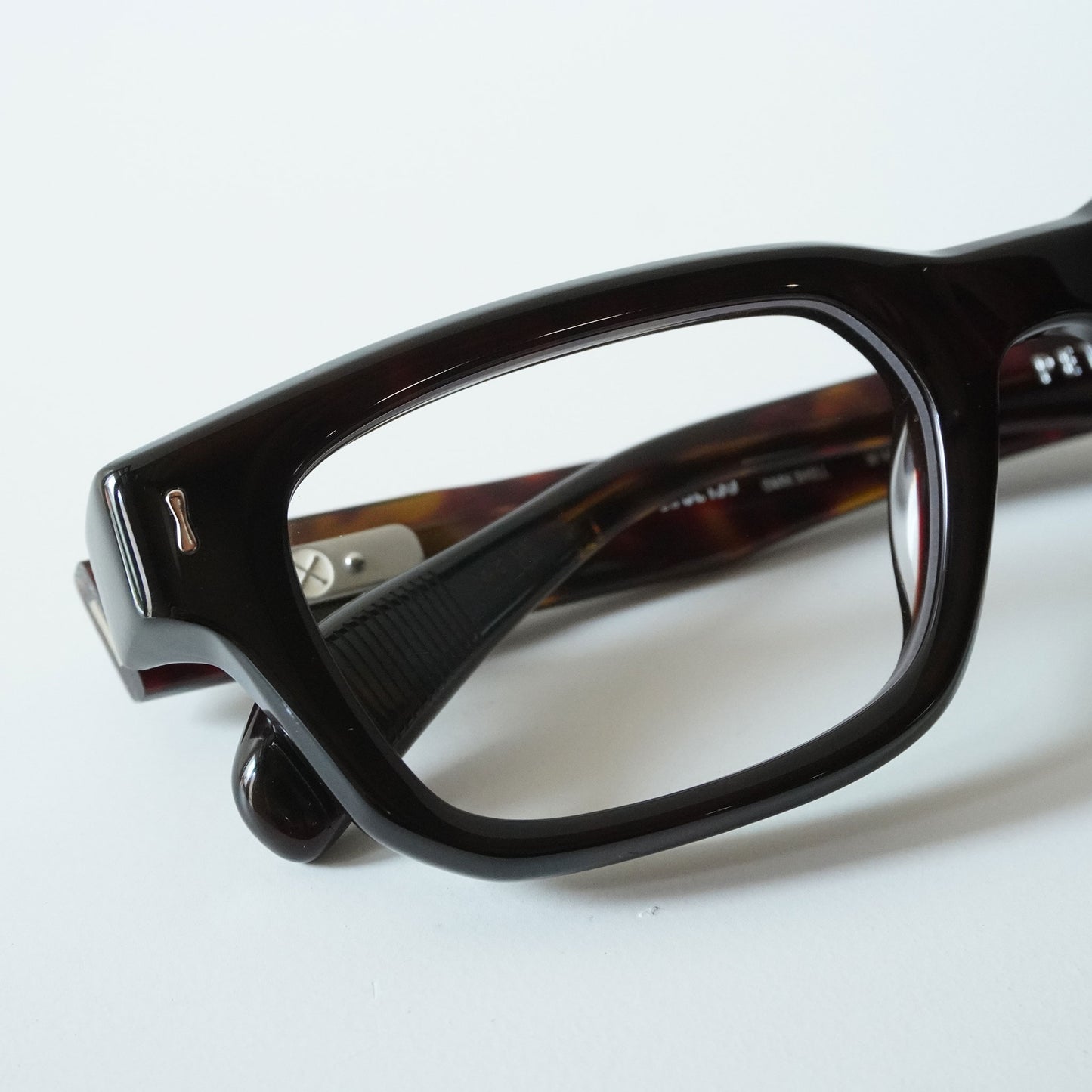 ECLAIREUR (DARK SHELL)