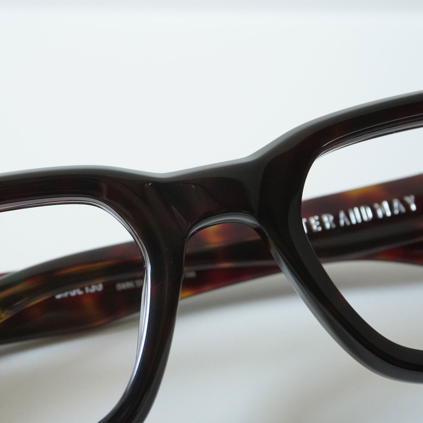 ECLAIREUR (DARK SHELL)