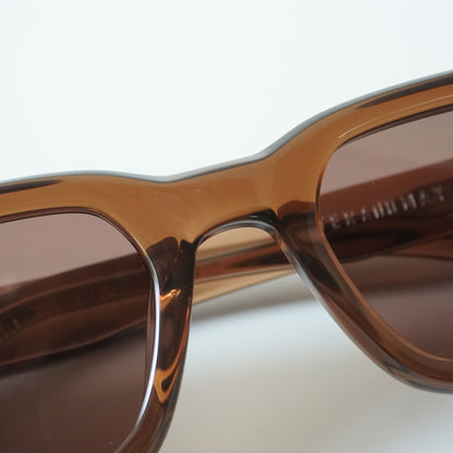 ECLAIREUR (DARK AMBER)