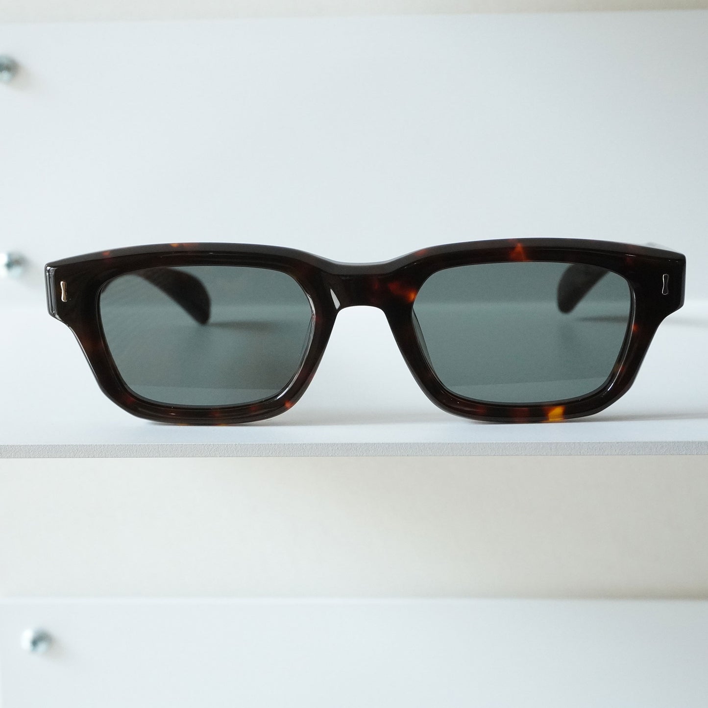 ECLAIREUR (DARK SHELL)
