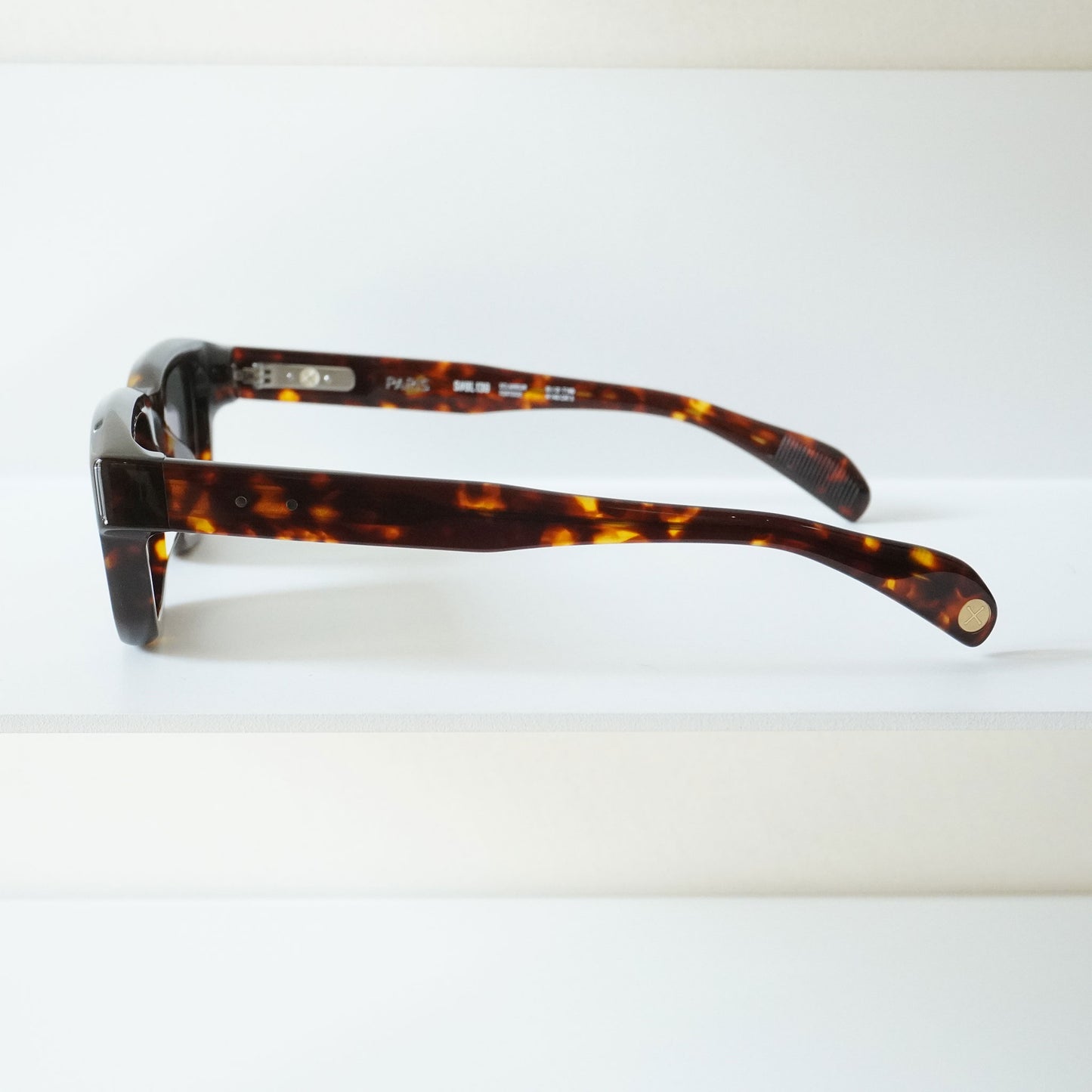 ECLAIREUR (DARK SHELL)