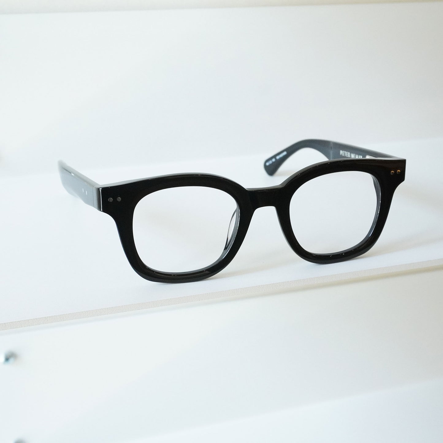 LILY OF THE VALLEY (BLACK)