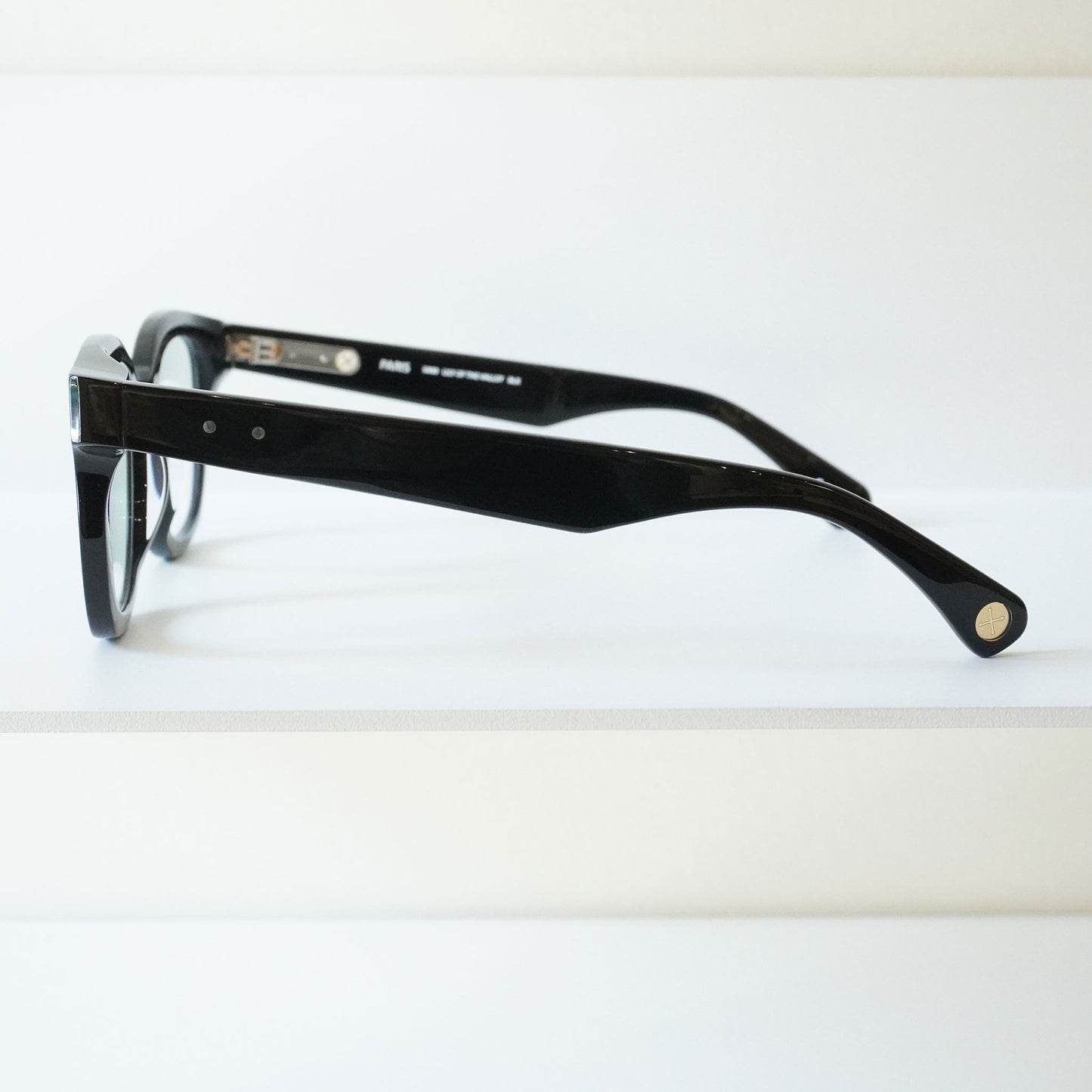 LILY OF THE VALLEY (BLACK)
