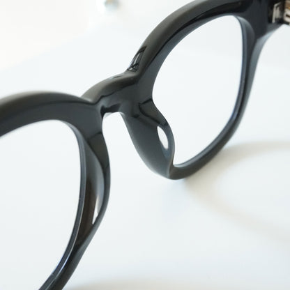 LILY OF THE VALLEY (BLACK)