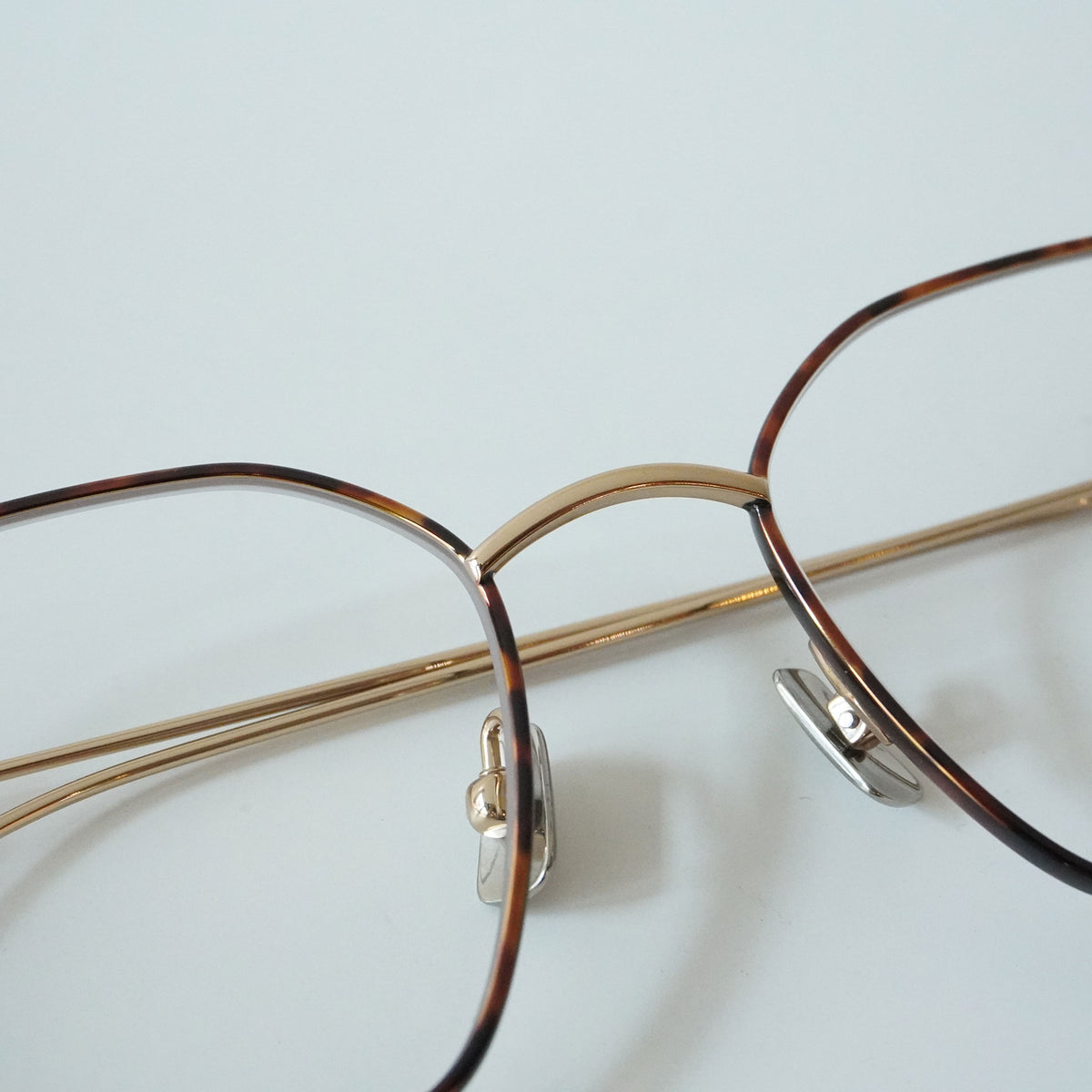 MONDAY (TORTOISE/GOLD)