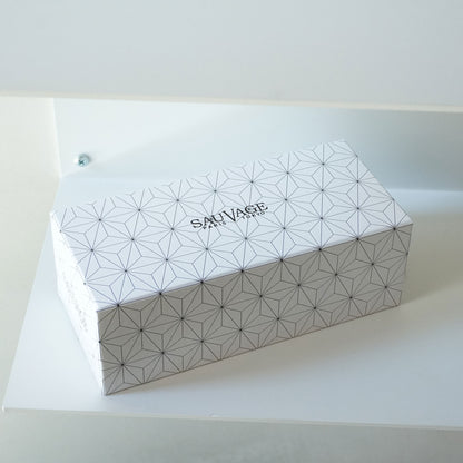SYMPOSIUM (LIGHT GREY CRYSTAL)