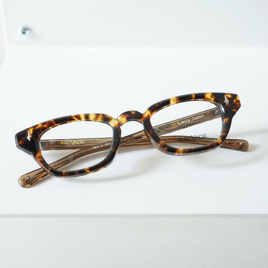 LADY JANE (BROWN TORTOISE)