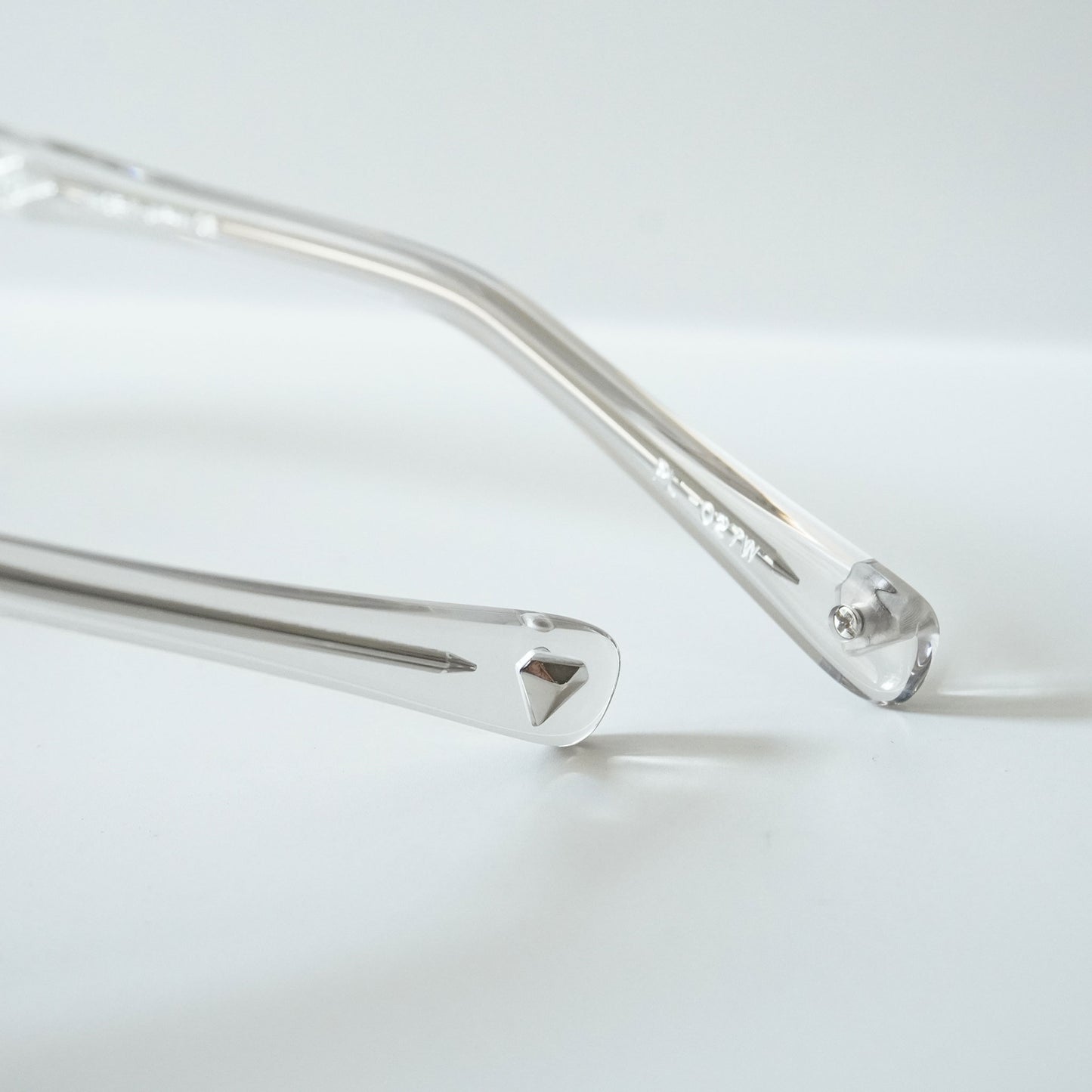 LADY JANE (LIGHT GREY CRYSTAL)