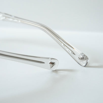 LADY JANE (LIGHT GREY CRYSTAL)