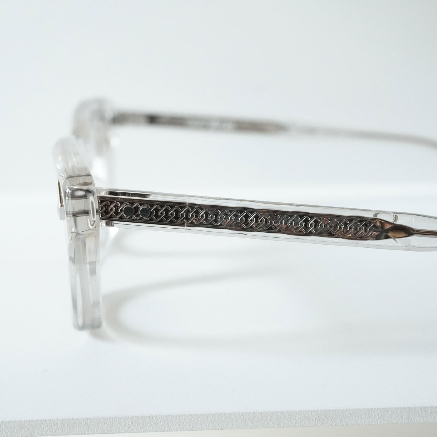 LADY JANE (LIGHT GREY CRYSTAL)