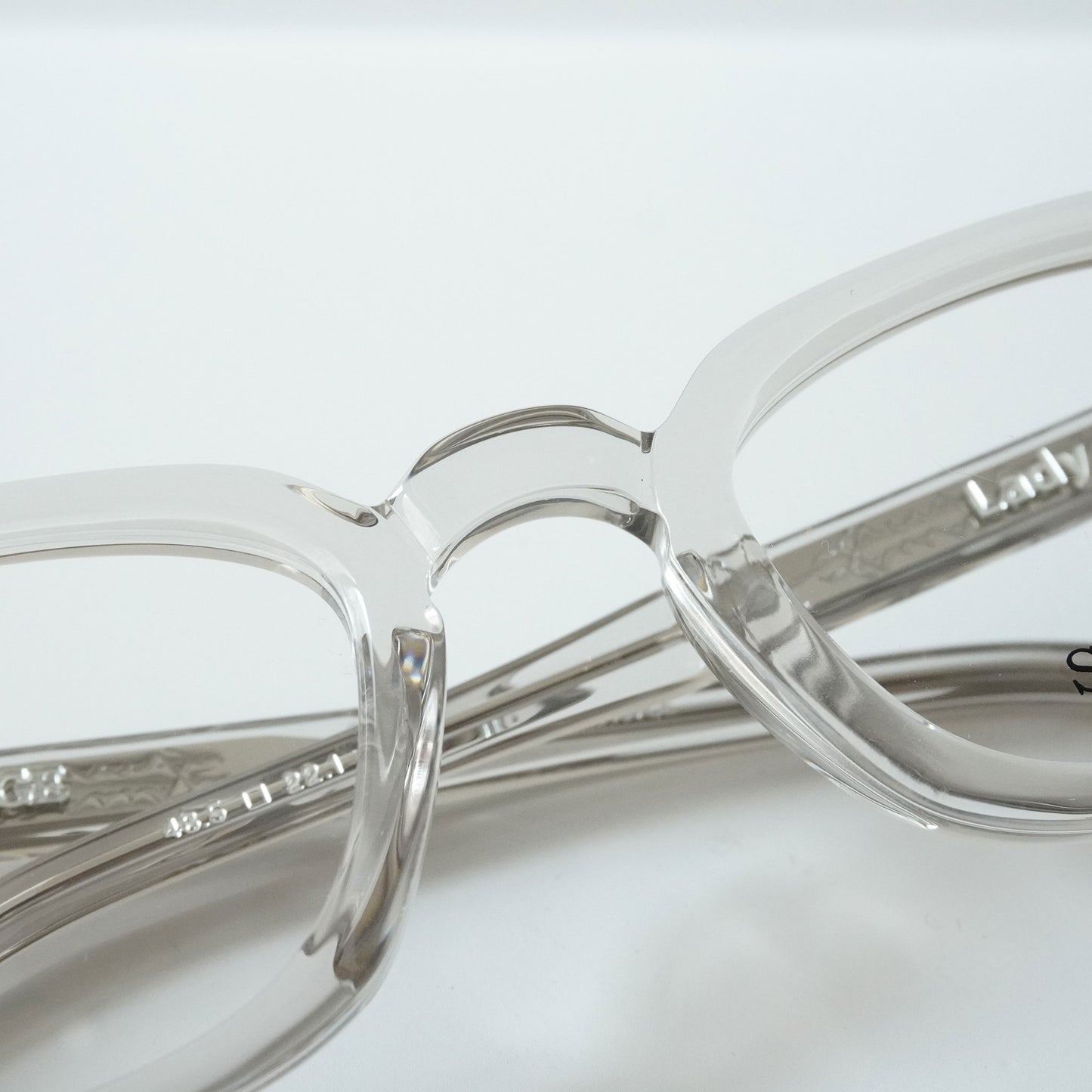 LADY JANE (LIGHT GREY CRYSTAL)