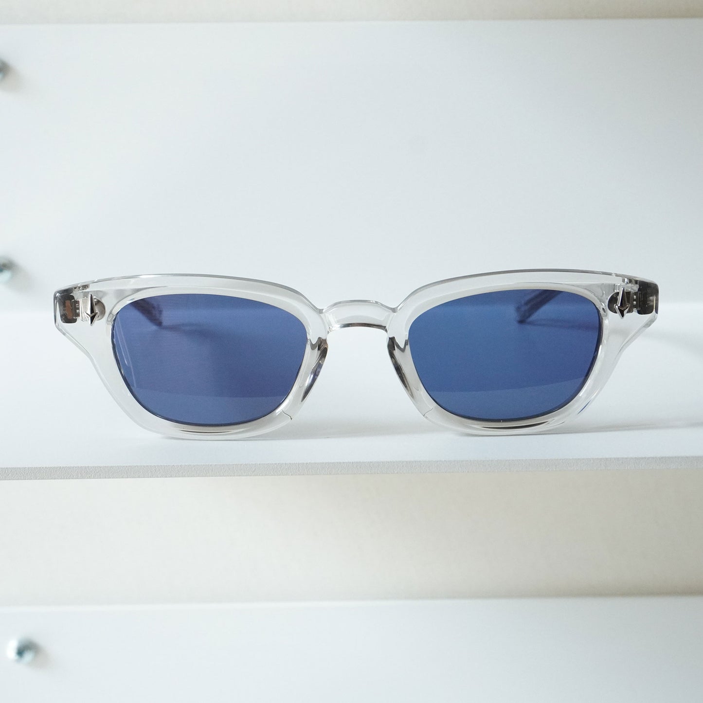 LADY JANE (LIGHT GREY CRYSTAL)