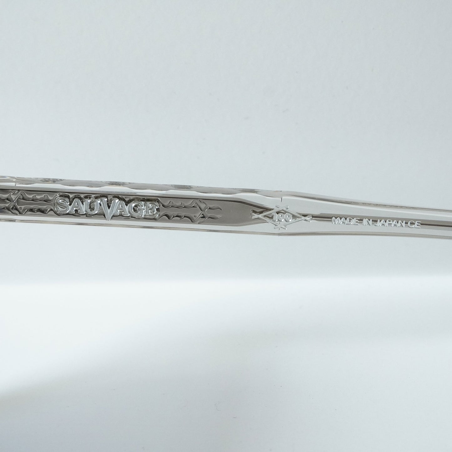 LADY JANE (LIGHT GREY CRYSTAL)
