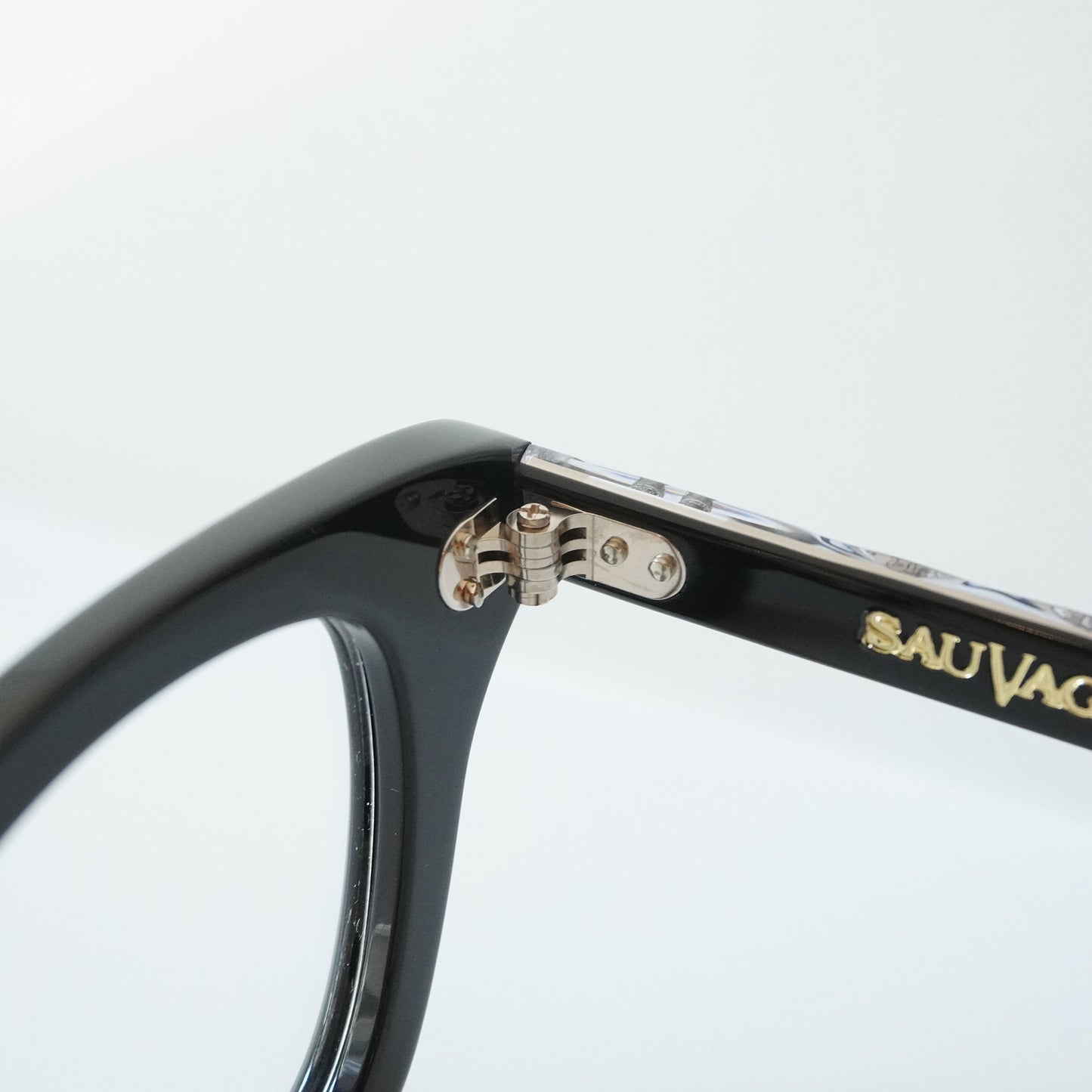 SYMPOSIUM (BLACK)