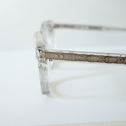 SYMPOSIUM (LIGHT GREY CRYSTAL)