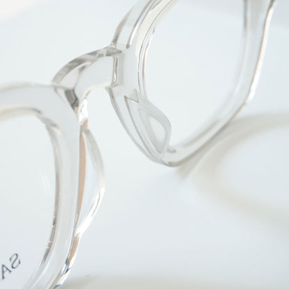 SYMPOSIUM (LIGHT GREY CRYSTAL)