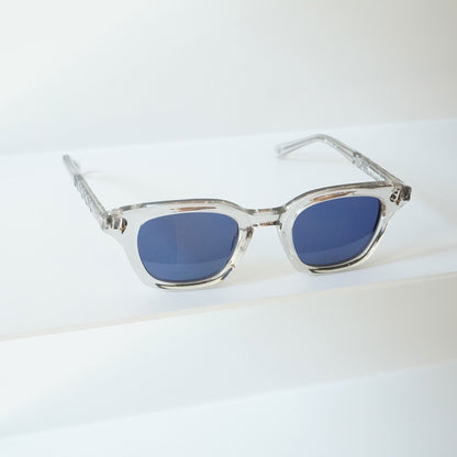 SYMPOSIUM (LIGHT GREY CRYSTAL)